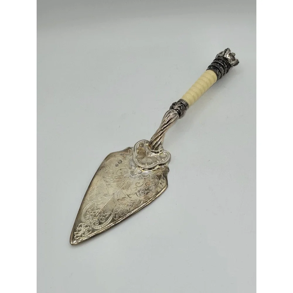 Vintage International Silver Co Silverplate‎ Cake Server Faux Bone Handle